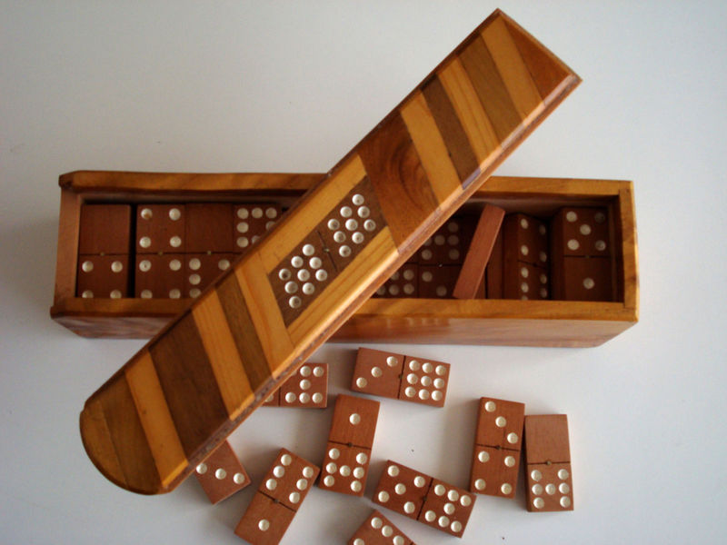 dominos